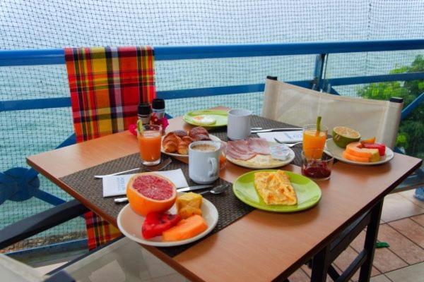 Charmant T1 Avec Vue Sur Marina เลส์ทรัวส์-ซีเลต์ ภายนอก รูปภาพ